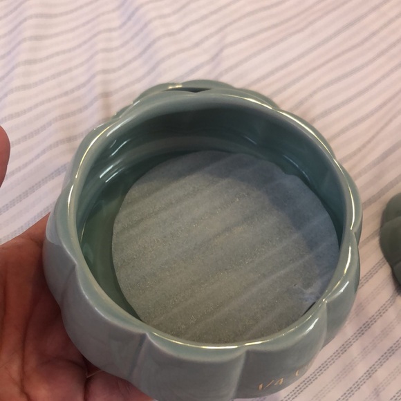 Measuring pumpkins - Picture 3 of 5